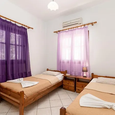 Villa Alexandros *
